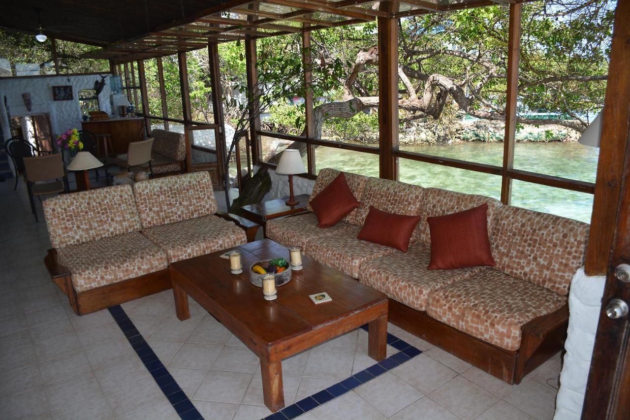Casa Eden - Oceanario Islas Del Rosario Bed & Breakfast