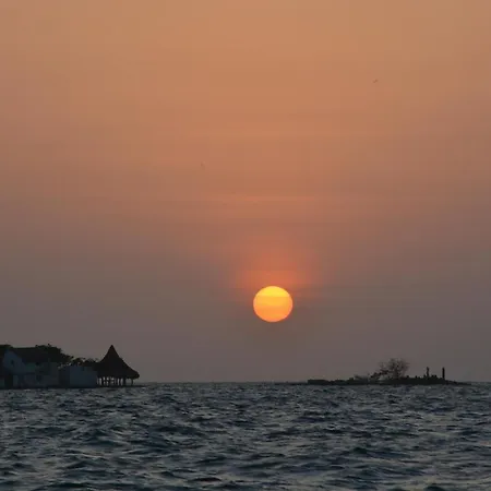 Bed & Breakfast Casa Eden - Oceanario Islas Del Rosario