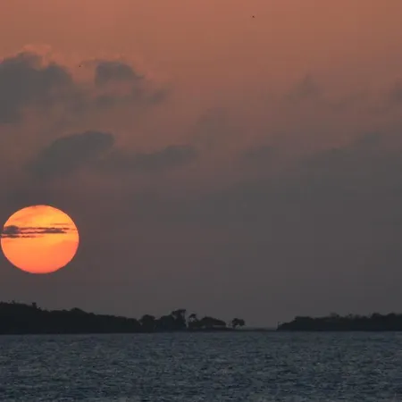 Bed & Breakfast Casa Eden - Oceanario Islas Del Rosario Cartagena